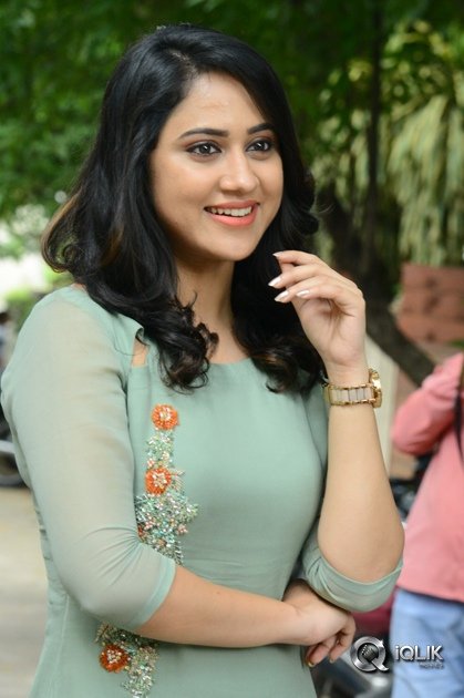 Miya-George-Interview-About-Ungarala-Rambabu-Movie